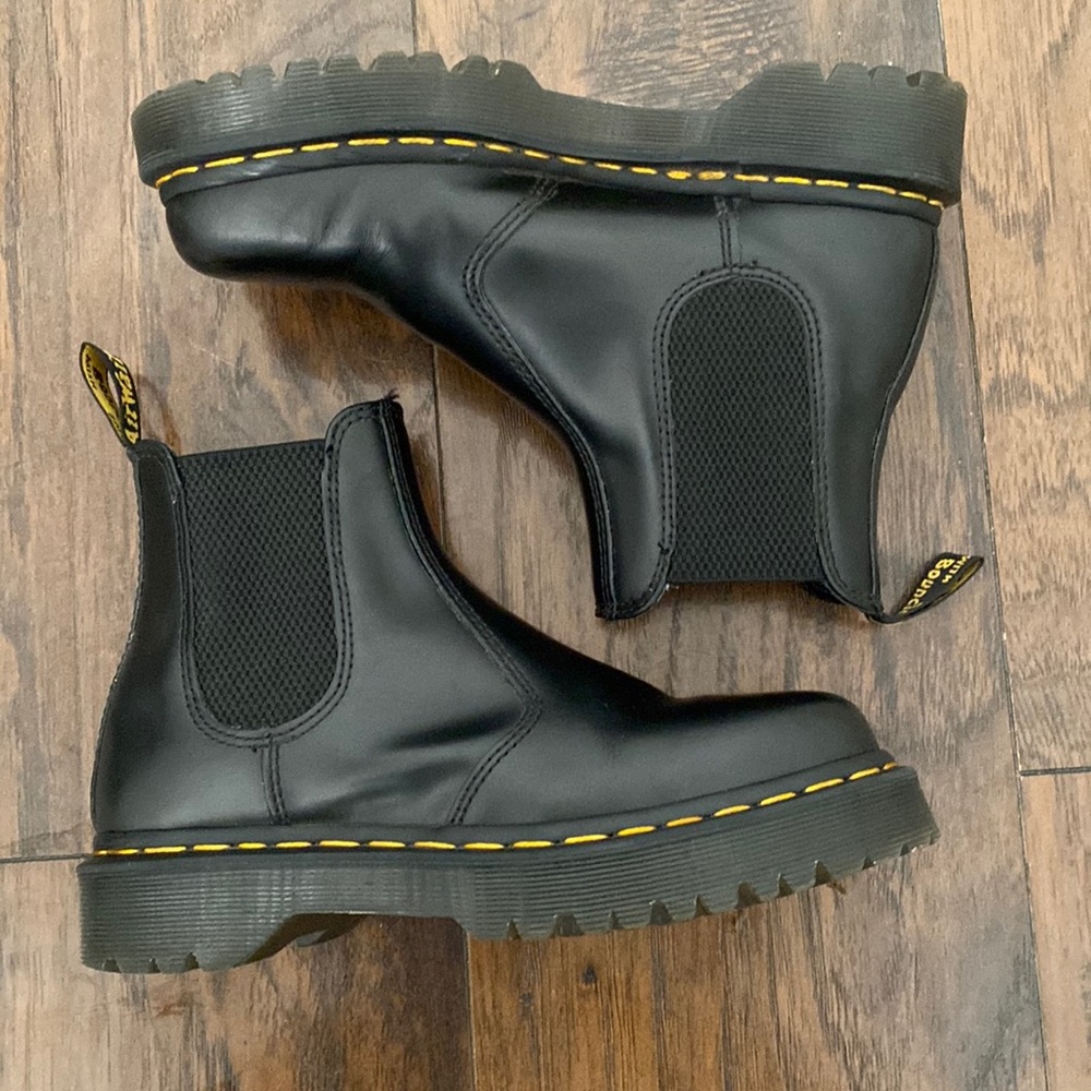 2976 SMOOTH LEATHER PLATFORM CHELSEA BOOTS
